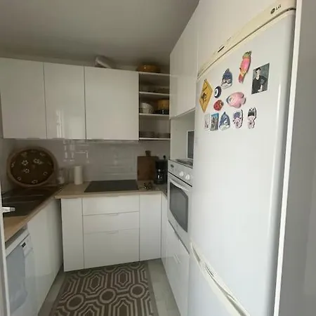 339toulon Apartment